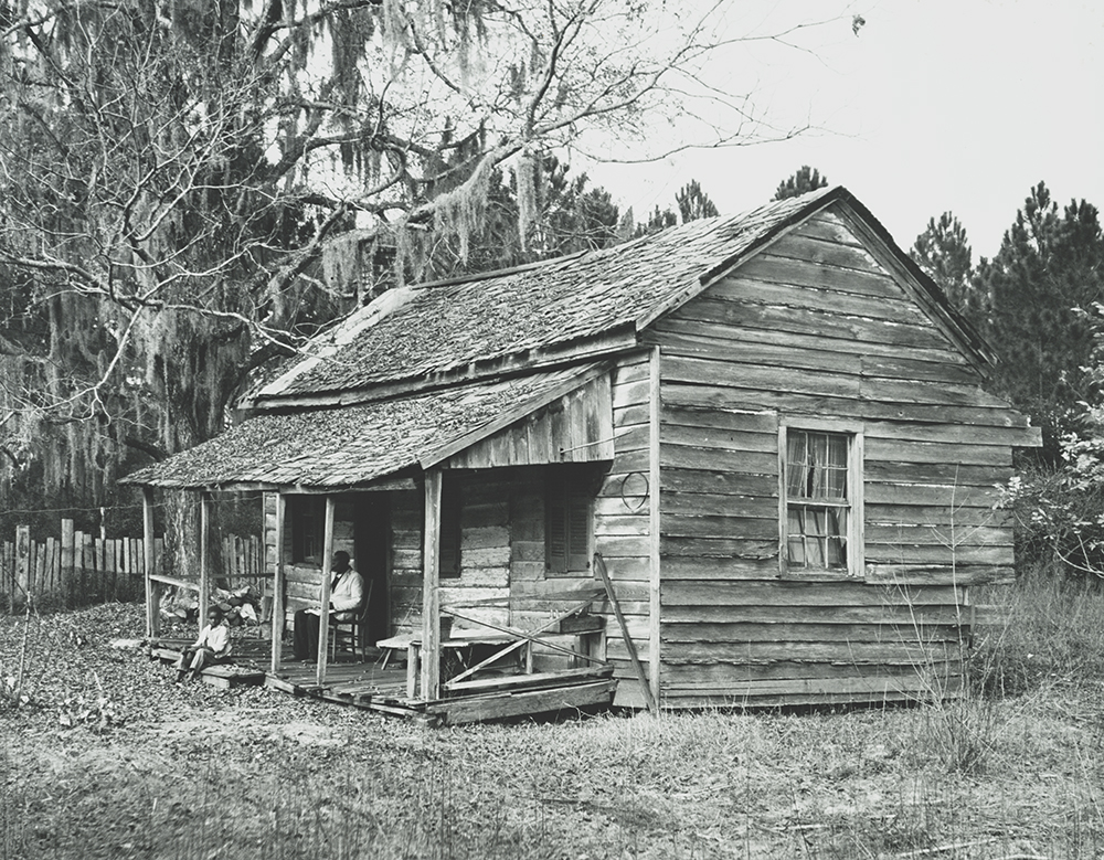 House of Henry Williams, St. Marys, Georgia, 1939. Photograph by Malcolm and Muriel Bell. Library of Congress, Prints and Photographs Division.