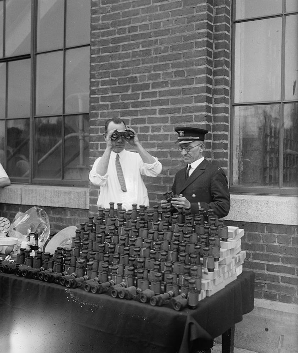 Repairing binoculars at Navy Yard, 1926. Library of Congress, Gift; Herbert A. French; 1947.