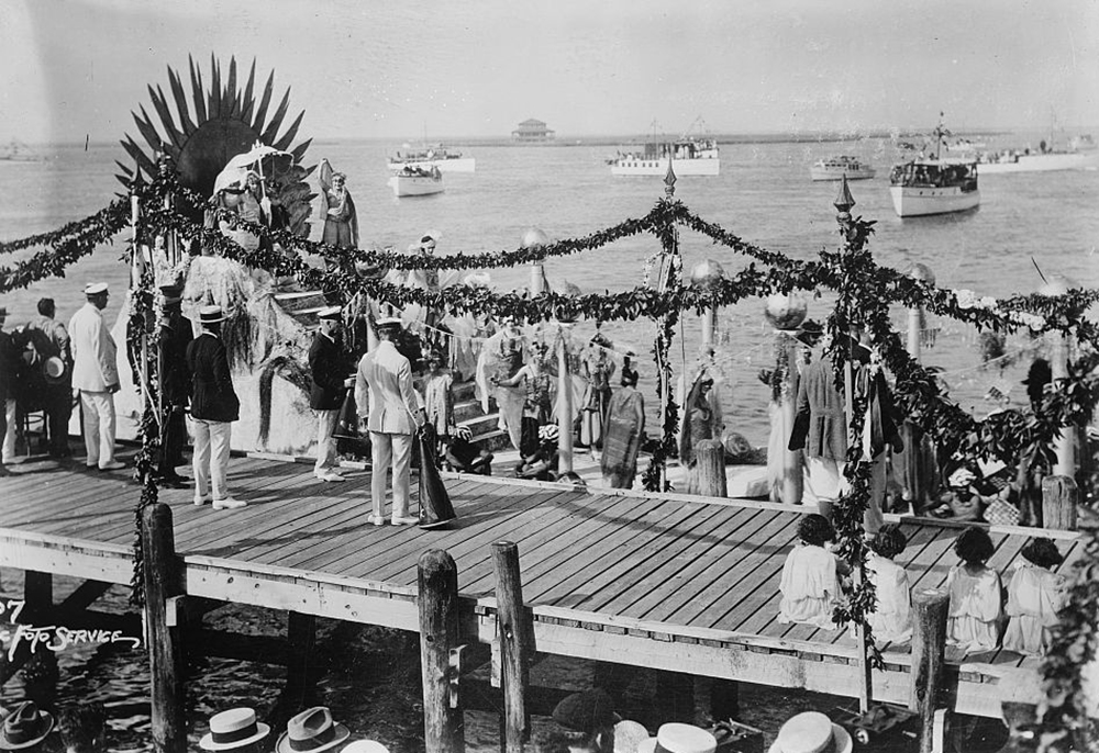 Photograph of the Atlantic City Carnival, 1922.