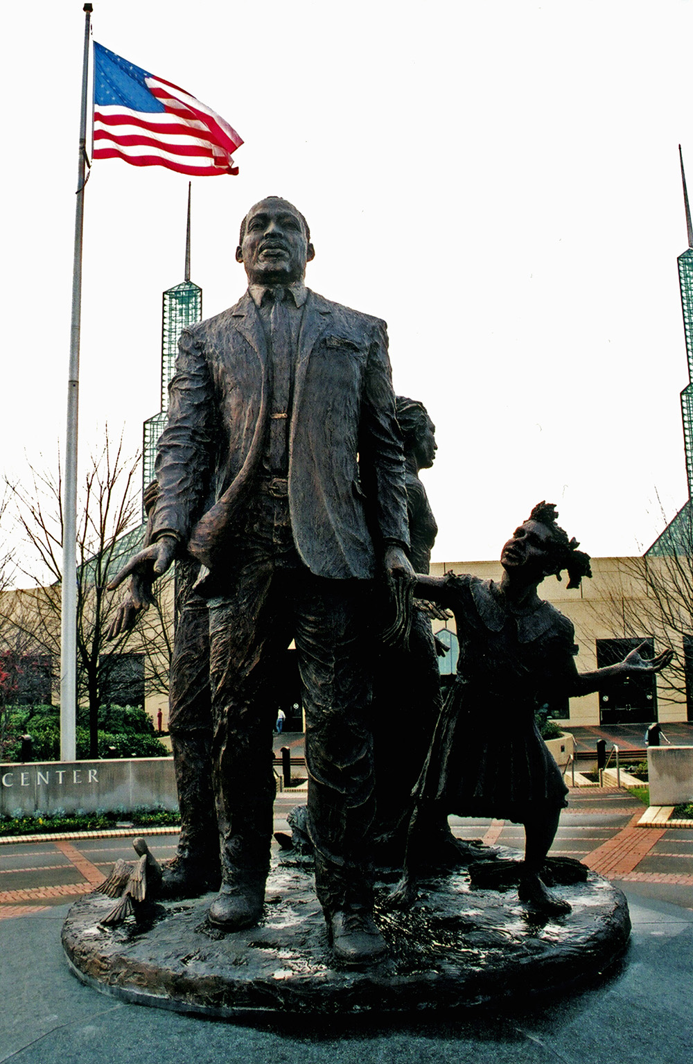 “The Dream,” by Michael Florin Dente, 1988. Photograph by Oregon Convention Center, 2011. Flickr (CC BY-NC 2.0).