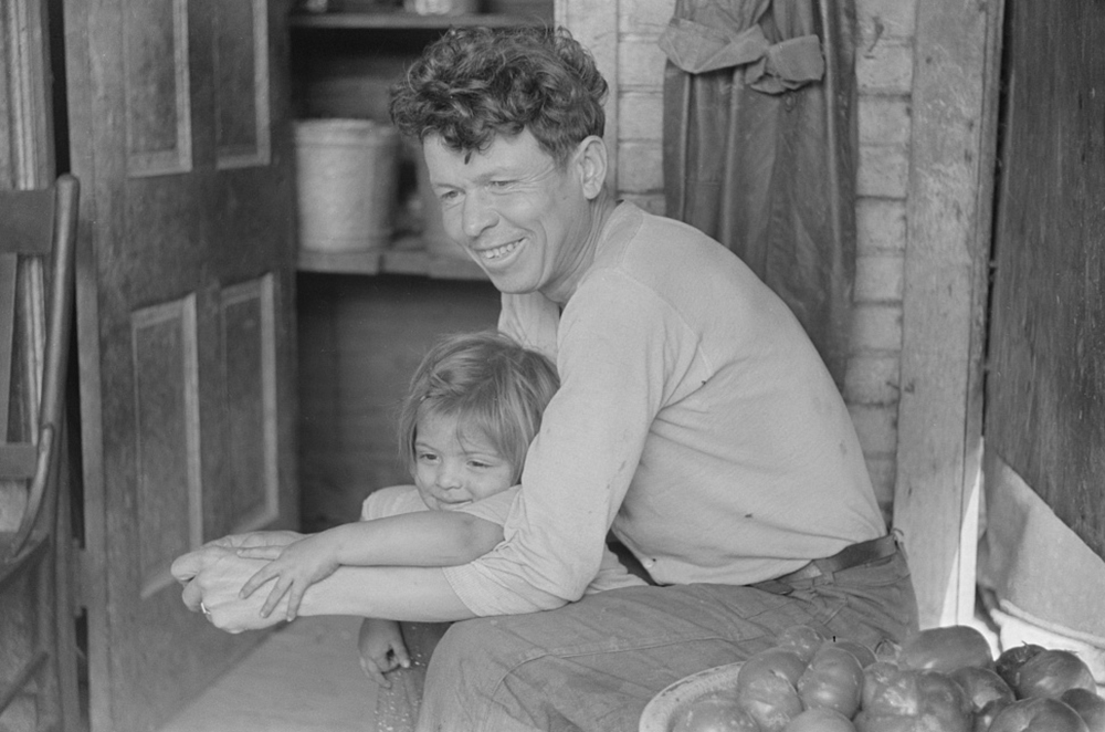 Mexican miner and child, Bertha Hill, Scotts Run, West Virginia, 1938. Photograph by Marion Post Wolcott. Library of Congress, Prints and Photographs Division.