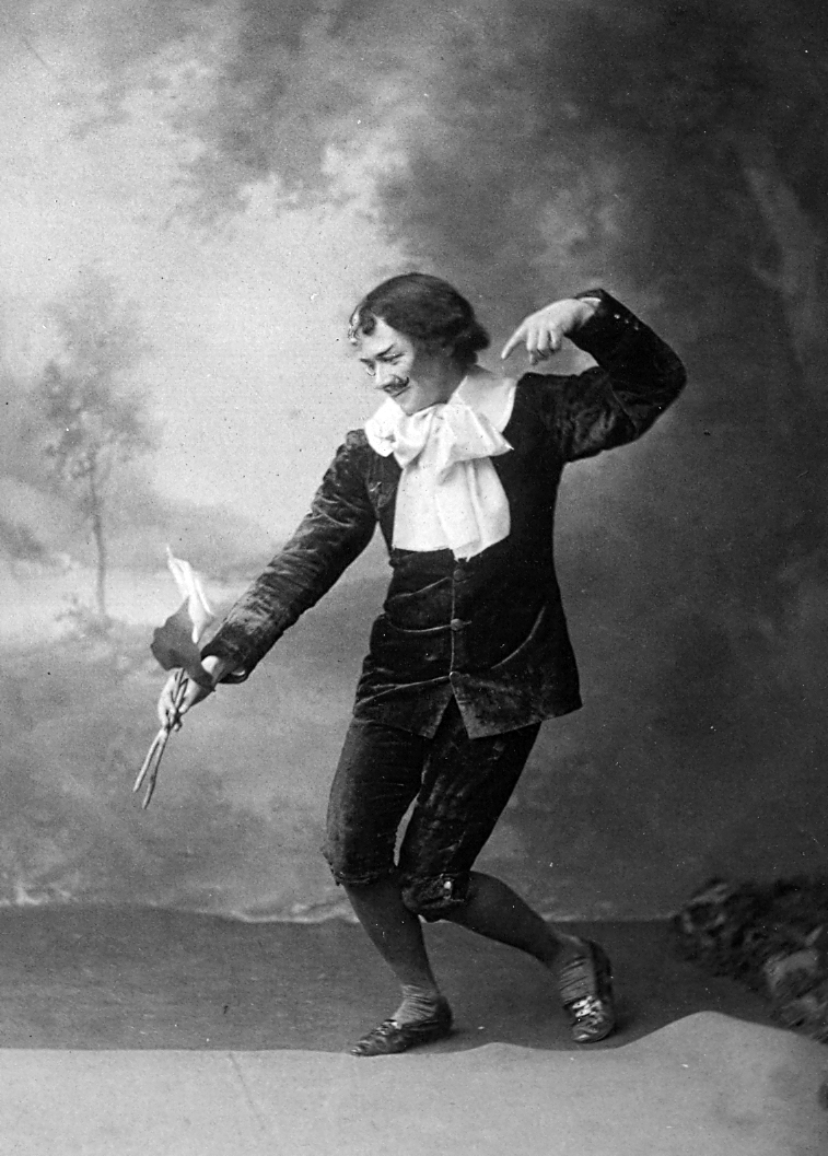 E. Ward Symmons as Reginald Bunthorne in Gilbert & Sullivan’s “Patience”