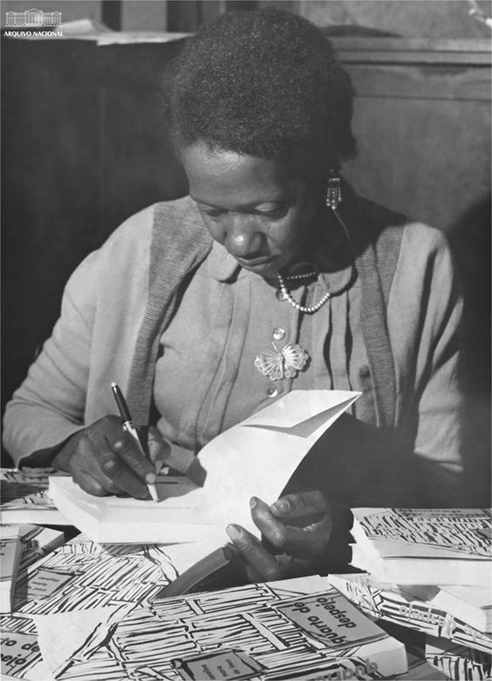 Carolina Maria de Jesus, 1960. Wikimedia Commons, Arquivo Nacional.