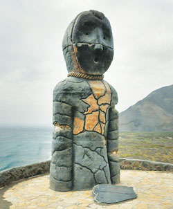 A photograph of a Chinchorro mummy.