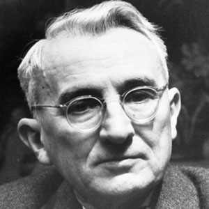 An image of Dale Carnegie.