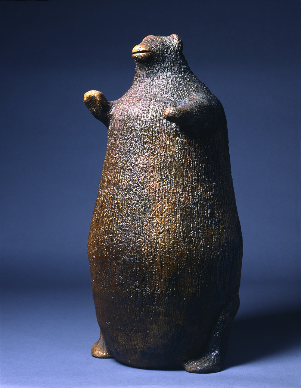 Photograph of a clay figurine of a bear by Louise Goodman, 1990. Smithsonian American Art Museum, Gift of Chuck and Jan Rosenak and museum purchase made possible by Mrs. Gibson Fahnestock.