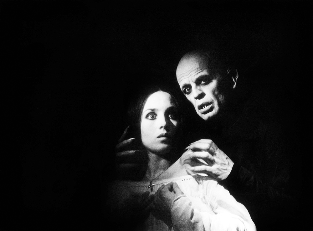 Isabelle Adjani and Klaus Kinski in a scene from Nosferatu the Vampyre, directed by Werner Herzog, 1979. © Bridgeman Images.