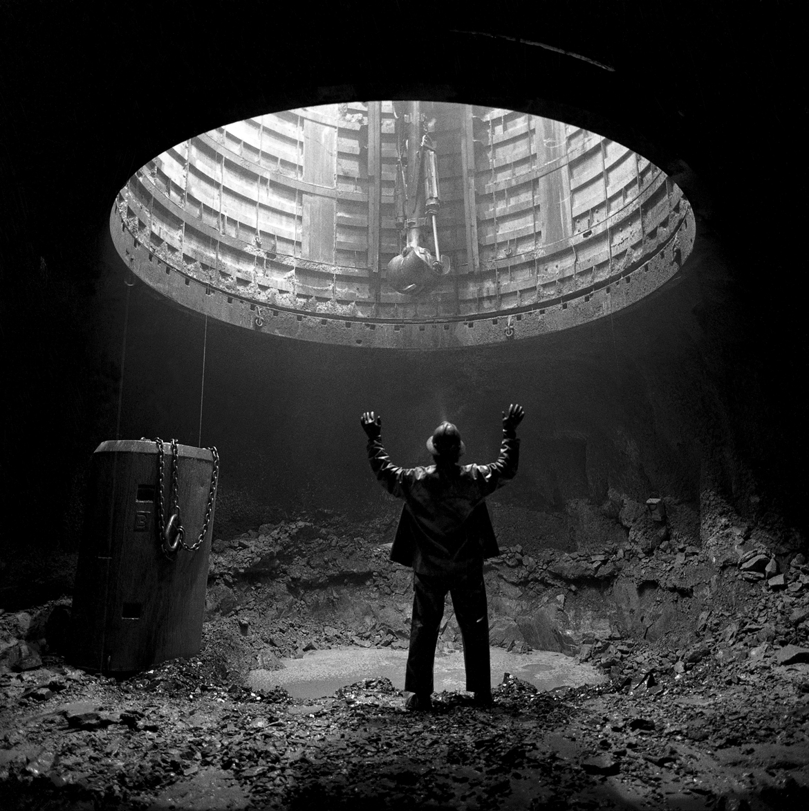 Shaft miner 2,500 feet undergound, Quebec, 1994. Photograph by Louie Palu. © Louie Palu/Courtesy of the artist and George Eastman House.