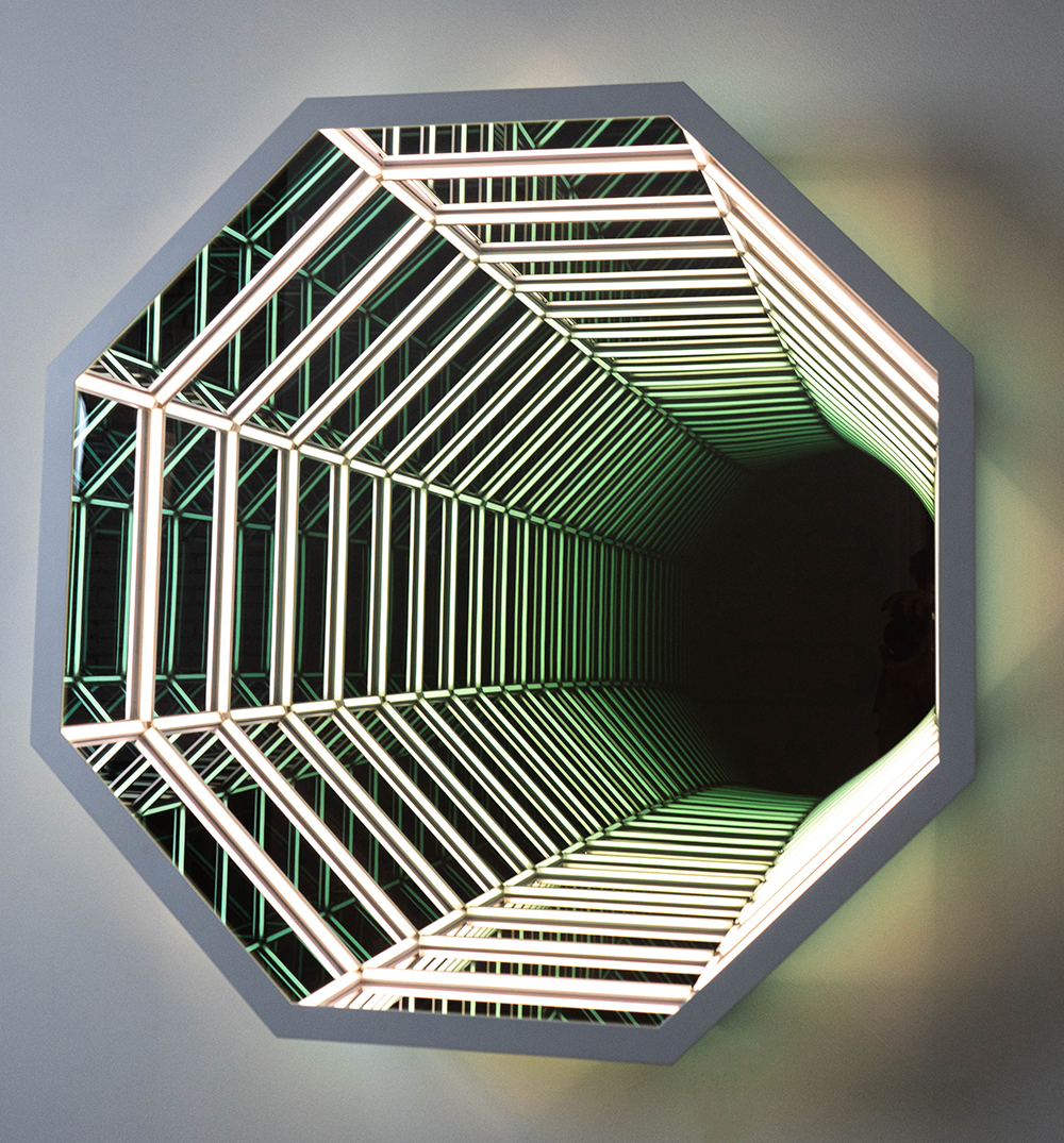 40′′ Wall Portal (Solar White), by Anthony James, 2020. Stainless steel, glass, and LEDs. © Anthony James, courtesy the artist and Melissa Morgan Fine Art, Palm Desert, CA. 40′′ Wall Portal (Solar White), by Anthony James, 2020. Stainless steel, glass, and LEDs.