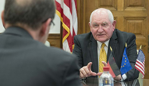 U.S. secretary of agriculture Sonny Perdue meets with German minister of food and agriculture Christian Schmidt, 2017.