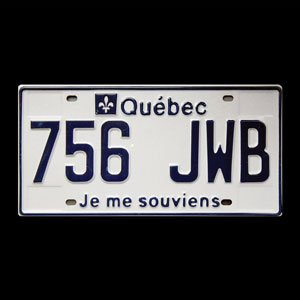 A Quebec license plate featuring the words Je me souviens.