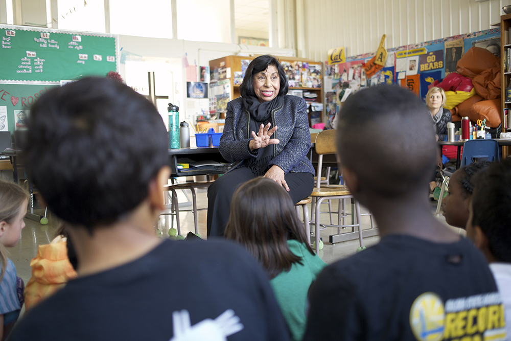 Sylvia Mendez visits Jefferson Elementary School in Berkeley, 2017. Photograph by Alison Leaf. Flickr (CC BY 2.0).