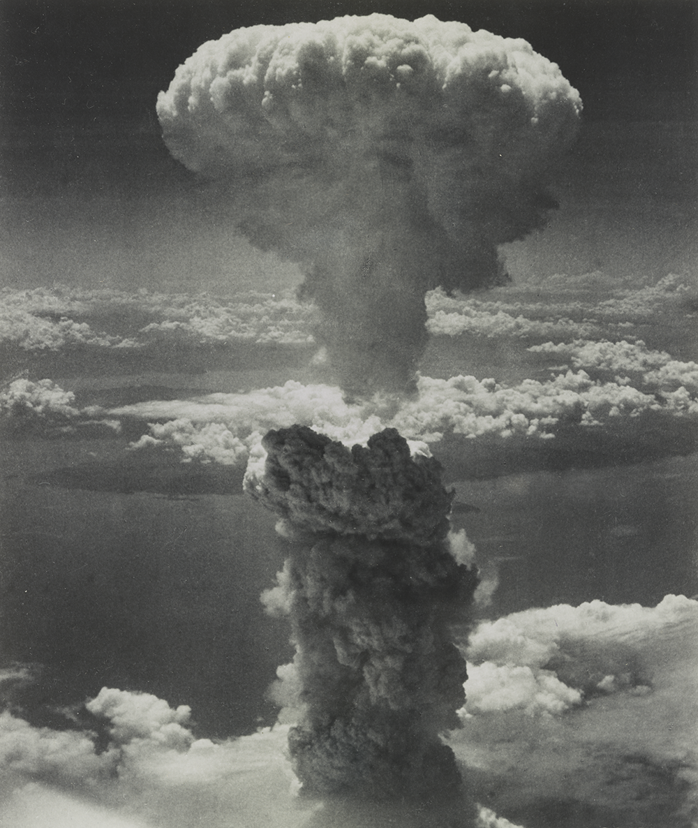 Nagasaki under atomic bomb attack, August 9, 1945. Photograph by U.S. Army Air Forces. Library of Congress, Prints and Photographs Division.