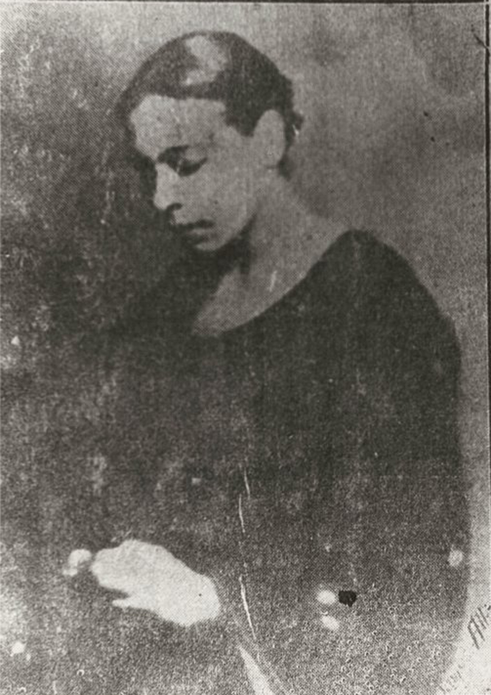 Nella Larsen. The New York Public Library, Schomburg Center for Research in Black Culture, Photographs and Prints Division.