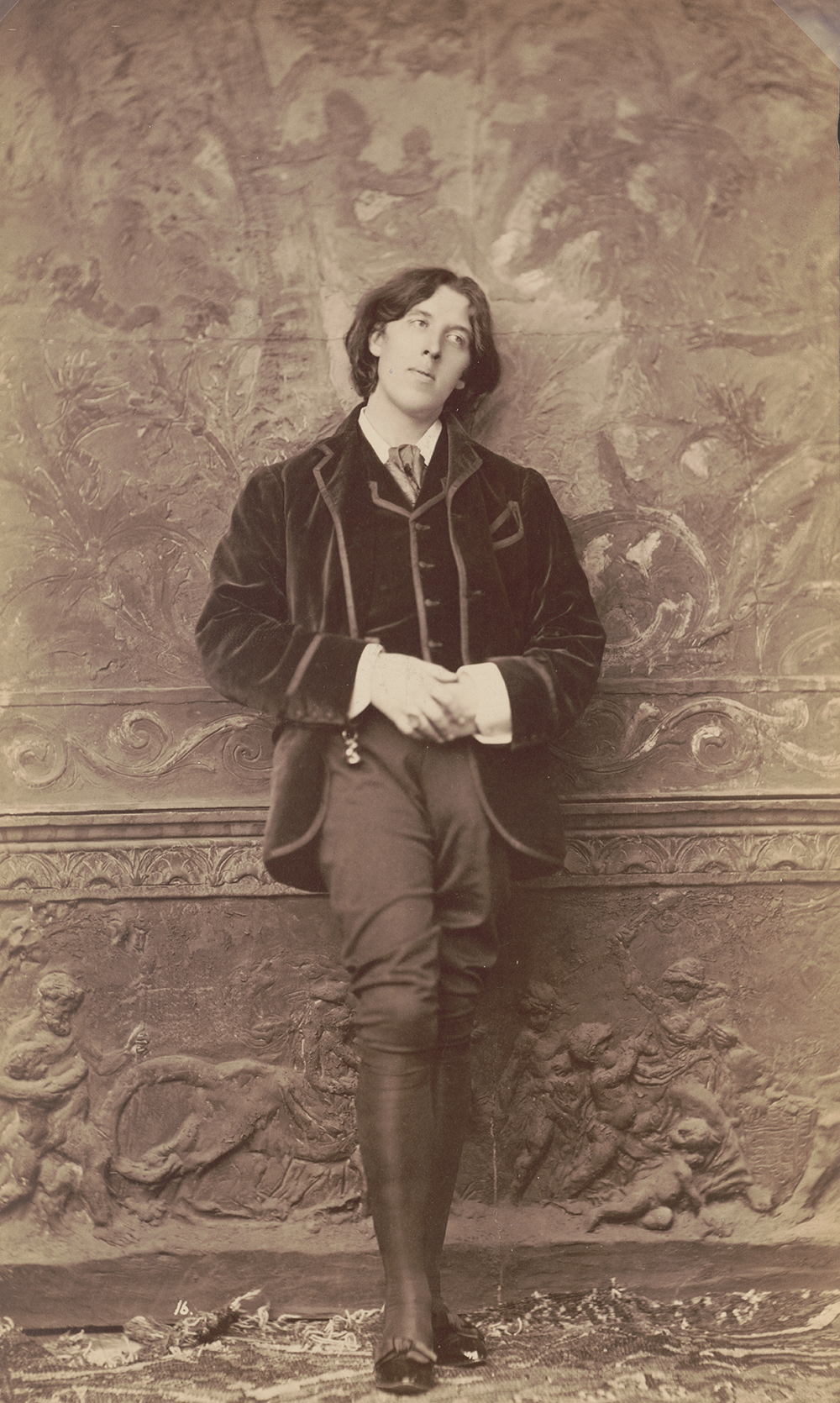 Oscar Wilde, c. 1882. Photograph by Napoleon Sarony. Library of Congress, Prints and Photographs Collection.