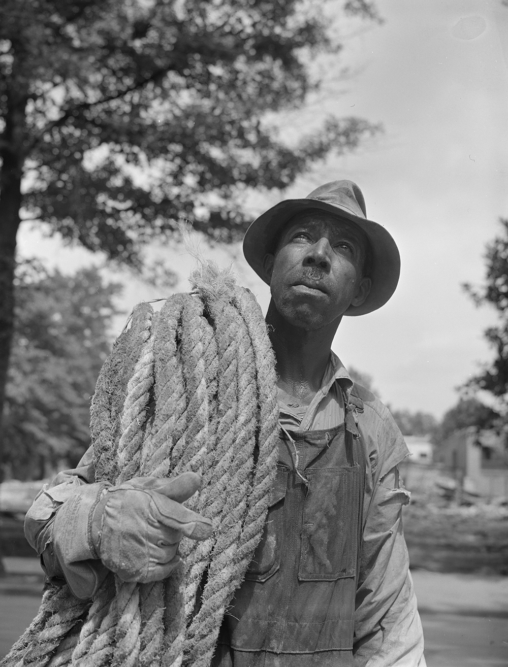 Construction worker in Washington, DC, 1942. Photograph by Gordon Parks. Library of Congress, Prints and Photographs Division.