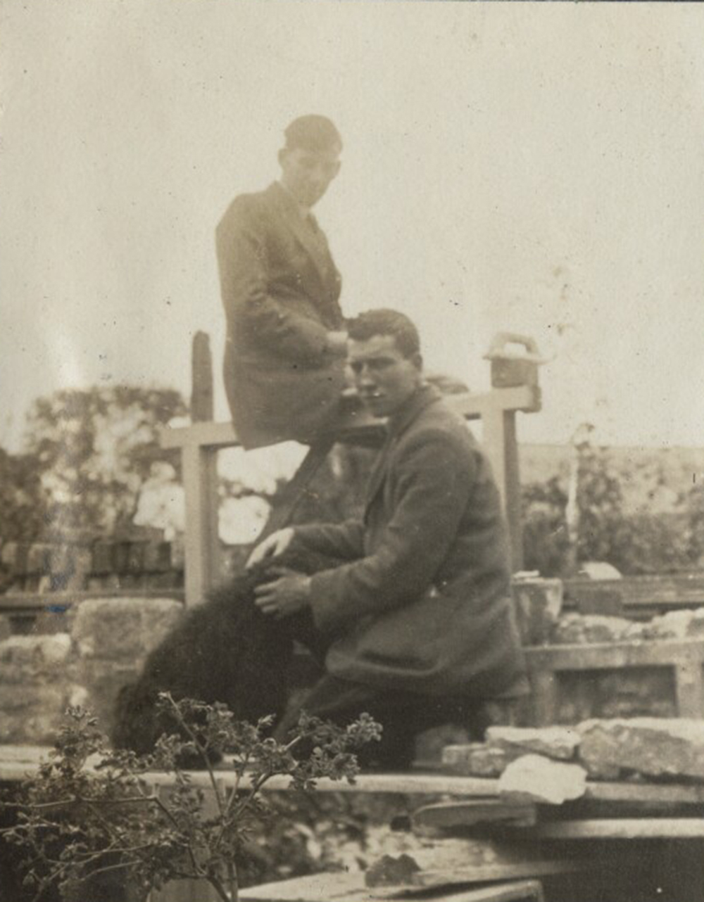 Siegfried Sassoon and Robert Graves, by Lady Ottoline Morrell, 1920. © National Portrait Gallery, London.