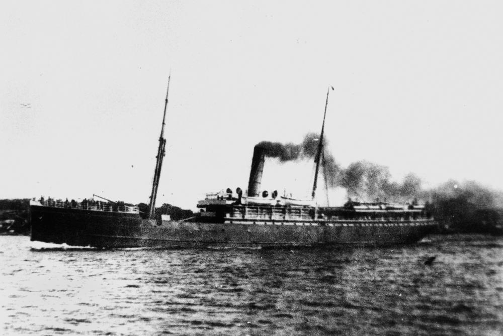 SS Talune. Wikimedia Commons, State Library of Queensland.