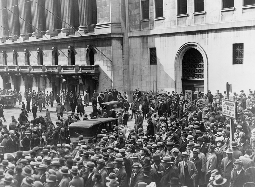 Crowd outside the New York Stock Exchange following the Crash of 1929. Library of Congress, Prints and Photographs Division.