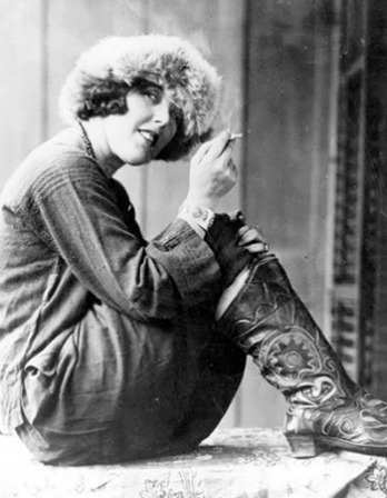 Photograph of American journalist and Bolshevik sympathizer Louise Bryant.