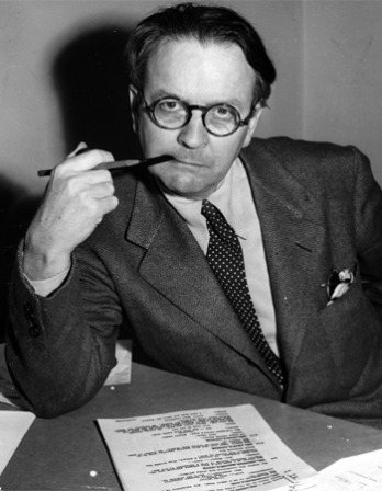 Photograph of American novelist and screenwriter Raymond Chandler.