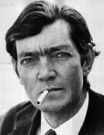 Black and white photograph of Argentine writer Julio Cortázar.