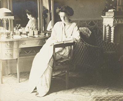 Woman sitting in a bedroom, c. 1915–18. Rijksmuseum.