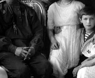 The Romanovs. From left to right: Olga, Maria, Nicholas II, Alexandra, Anastasia, Alexei, and Tatiana. Pictured at Livadia Palace in 1913