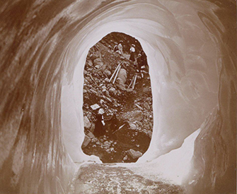 Hikers in the Alps, seen through a hole in the ice, c. 1905–10. Rijksmuseum. Hikers in the Alps, seen through a hole in the ice, c. 1905–10. Rijksmuseum.