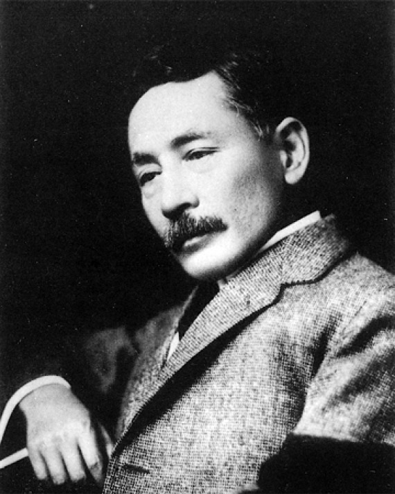 Photograph of Japanese novelist Natsume Sōseki.