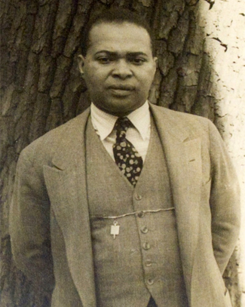 Photograph of American poet Countee Cullen.