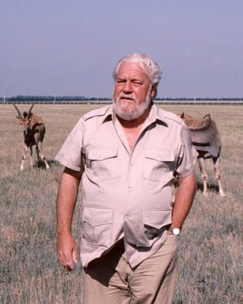 Photograph of British naturalist and conservationist Gerald Durrell.