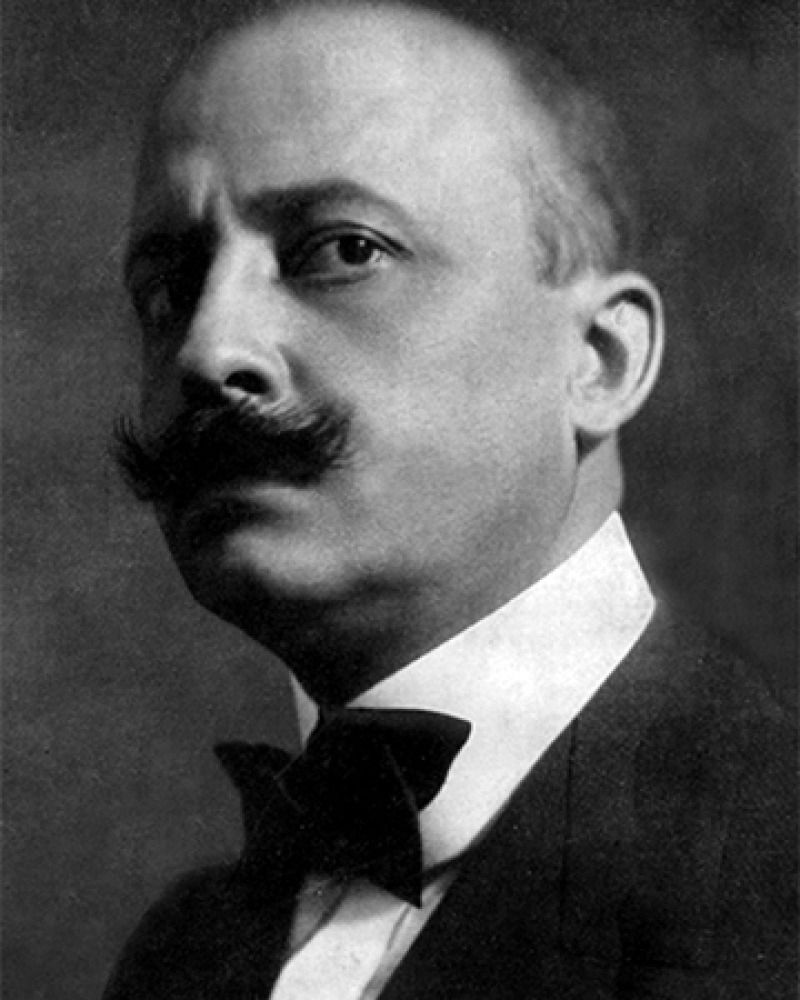 Italian-French author Filippo Tommaso Marinetti.