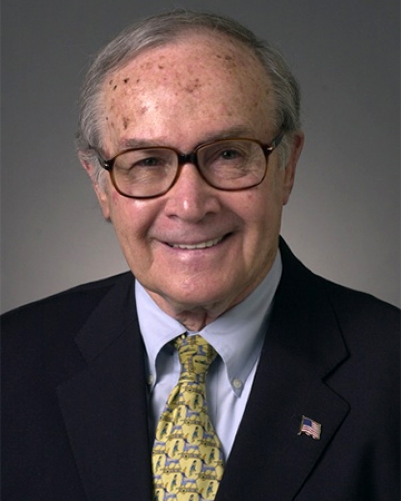 Former chairman of the FCC Newton Minow.