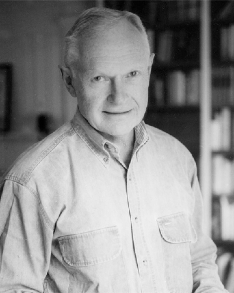 Black and white photograph of American surgeon and author Sherwin Nuland.