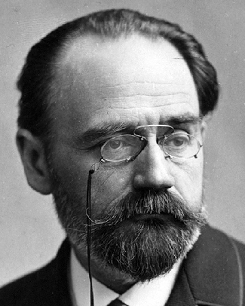French author Émile Zola.