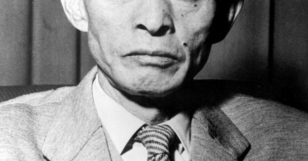 Yasunari kawabata biography picture