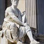 Statue depicting Roman orator and historian Tacitus.